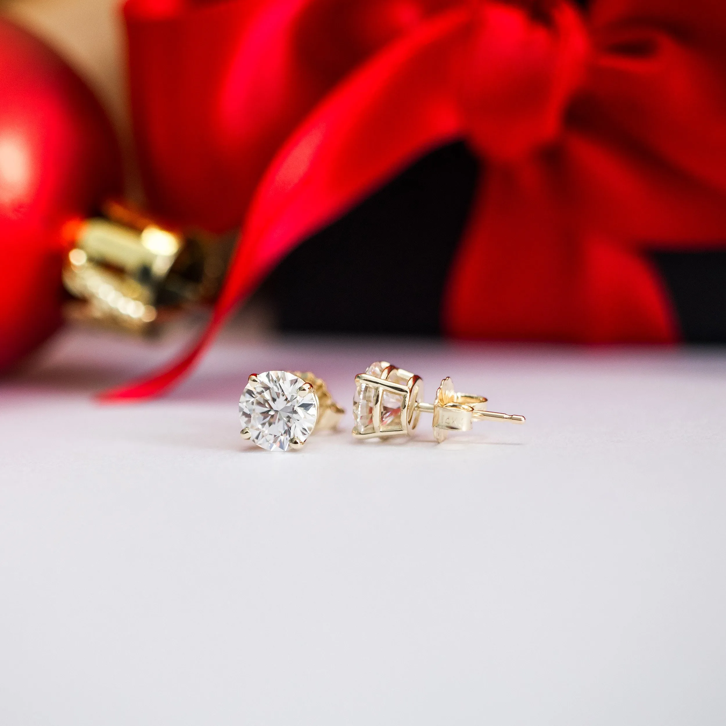 Best lab diamond stud earrings